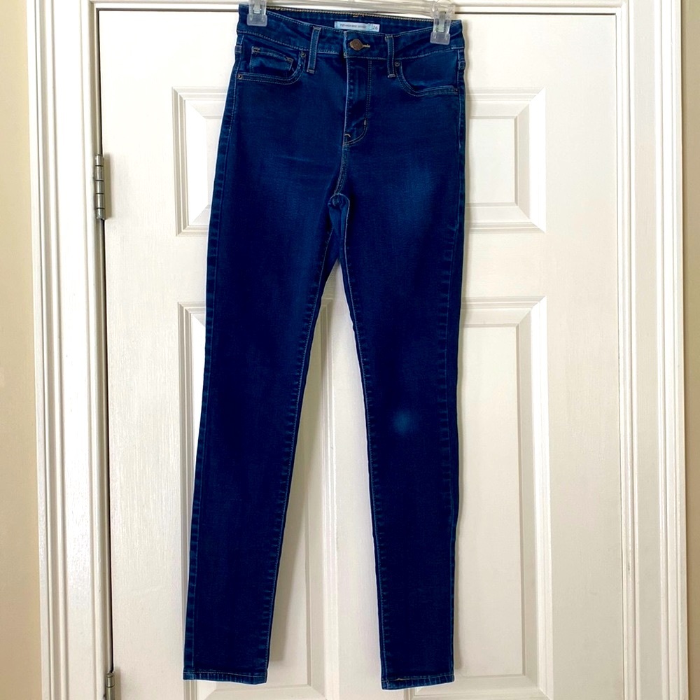 Levi’s 721 high rise skinny jeans